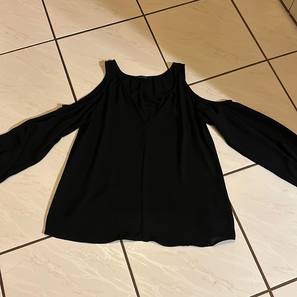 Open shoulder black top